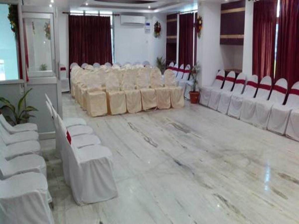 Hotel Sunview Dispur Екстер'єр фото